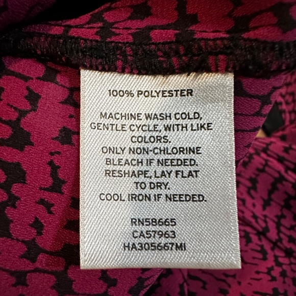 Halogen Sleeveless Flare Top - Picture 4 of 5